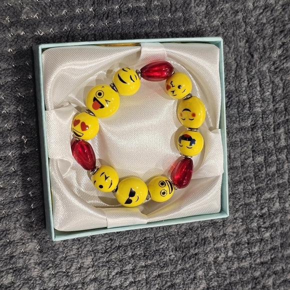 Cute Emoji Bracelet - Picture 2 of 4